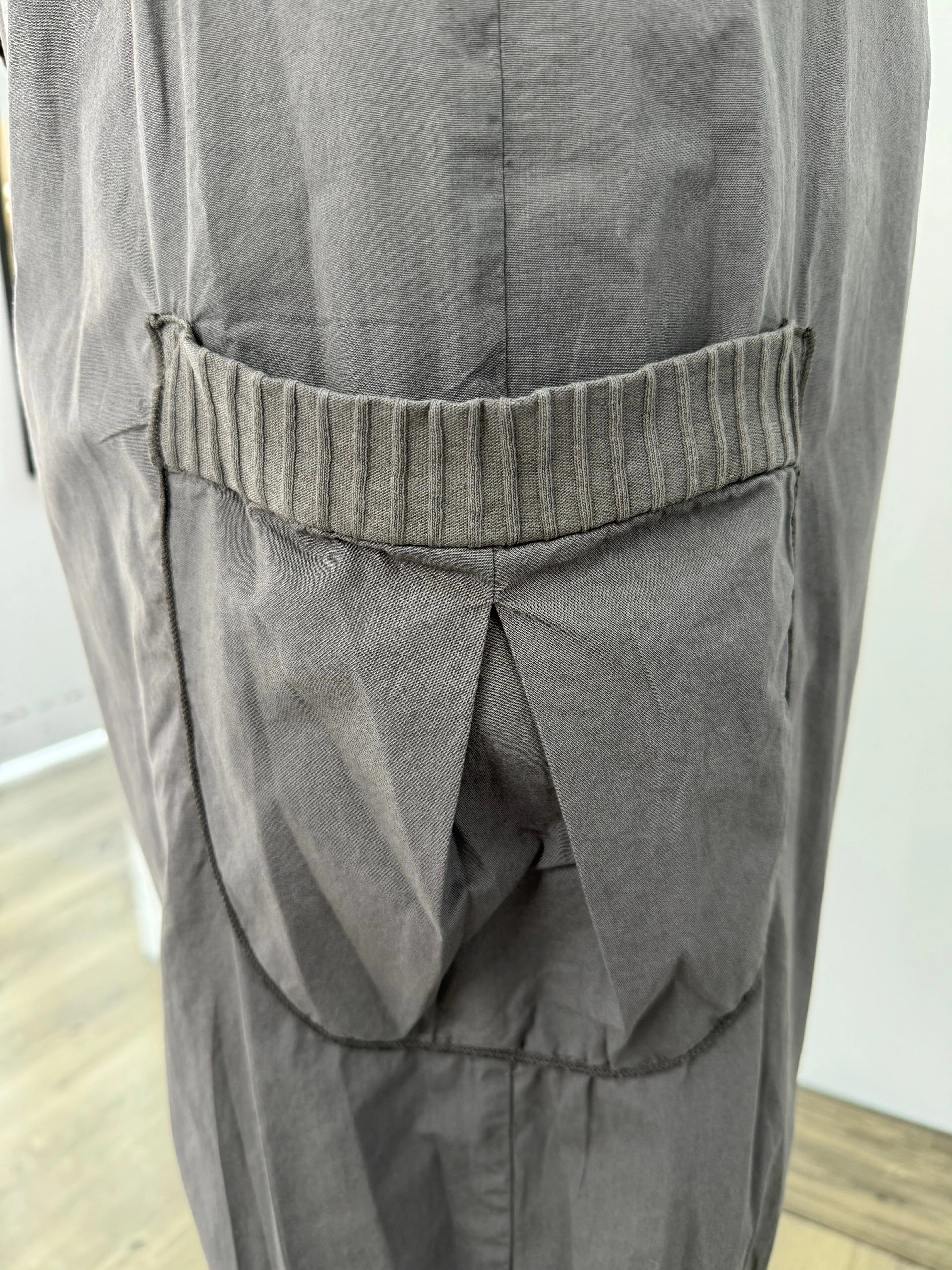 Dusk Gray Crop Two Pocket Pant