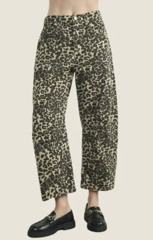 Everly Leopard Barrel Jeans