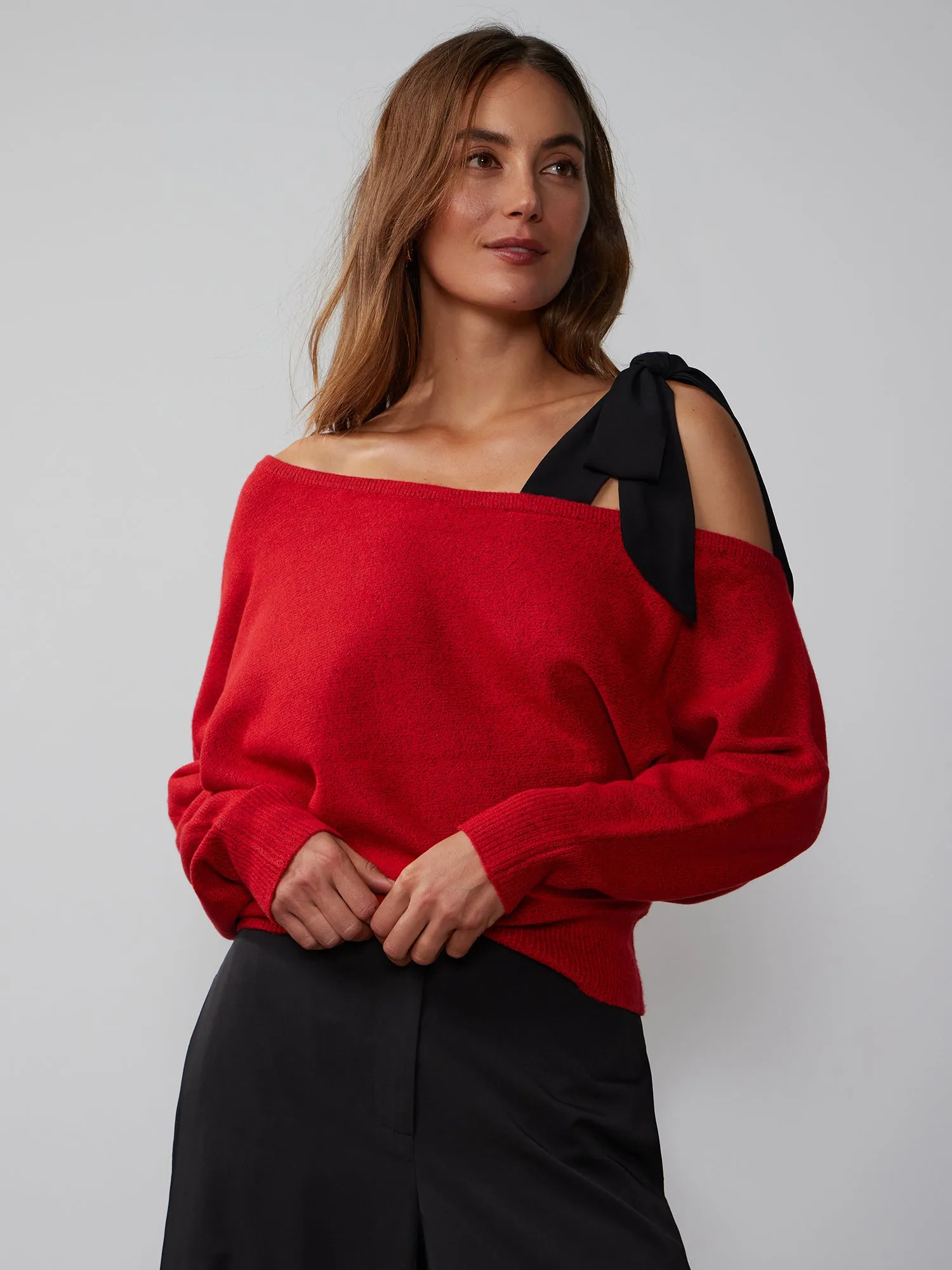 Long Sleeve Velvet Bow Sweater